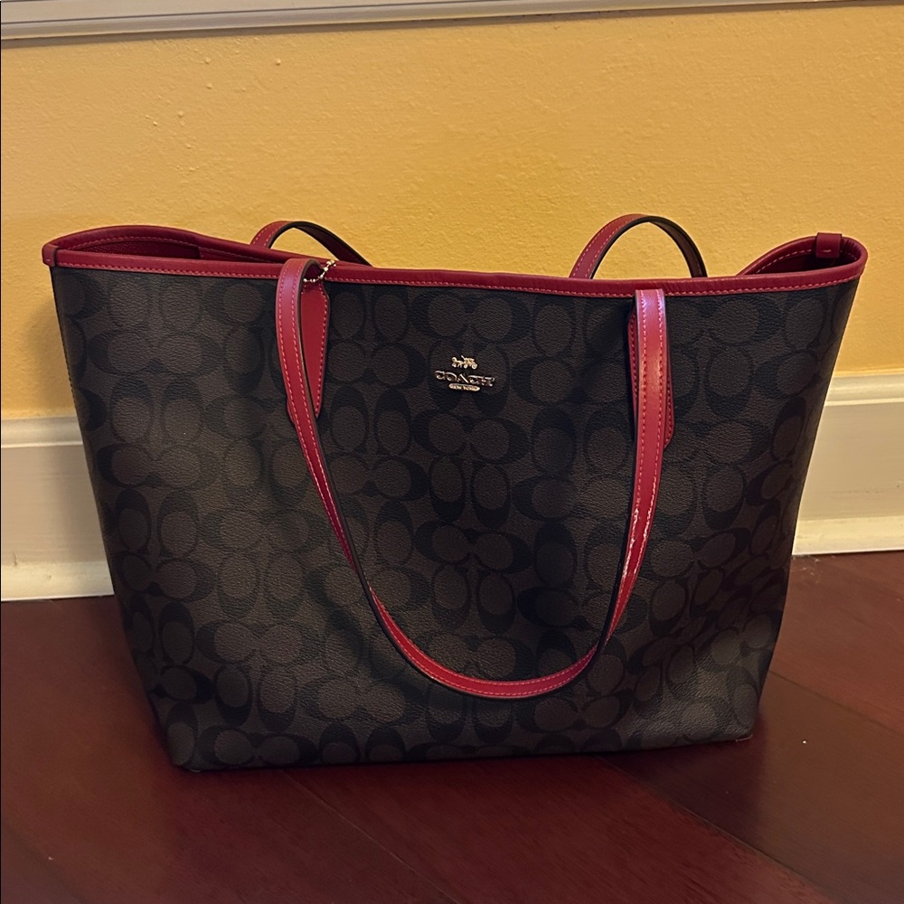 Coach Signature BrownTote with Red Trim
